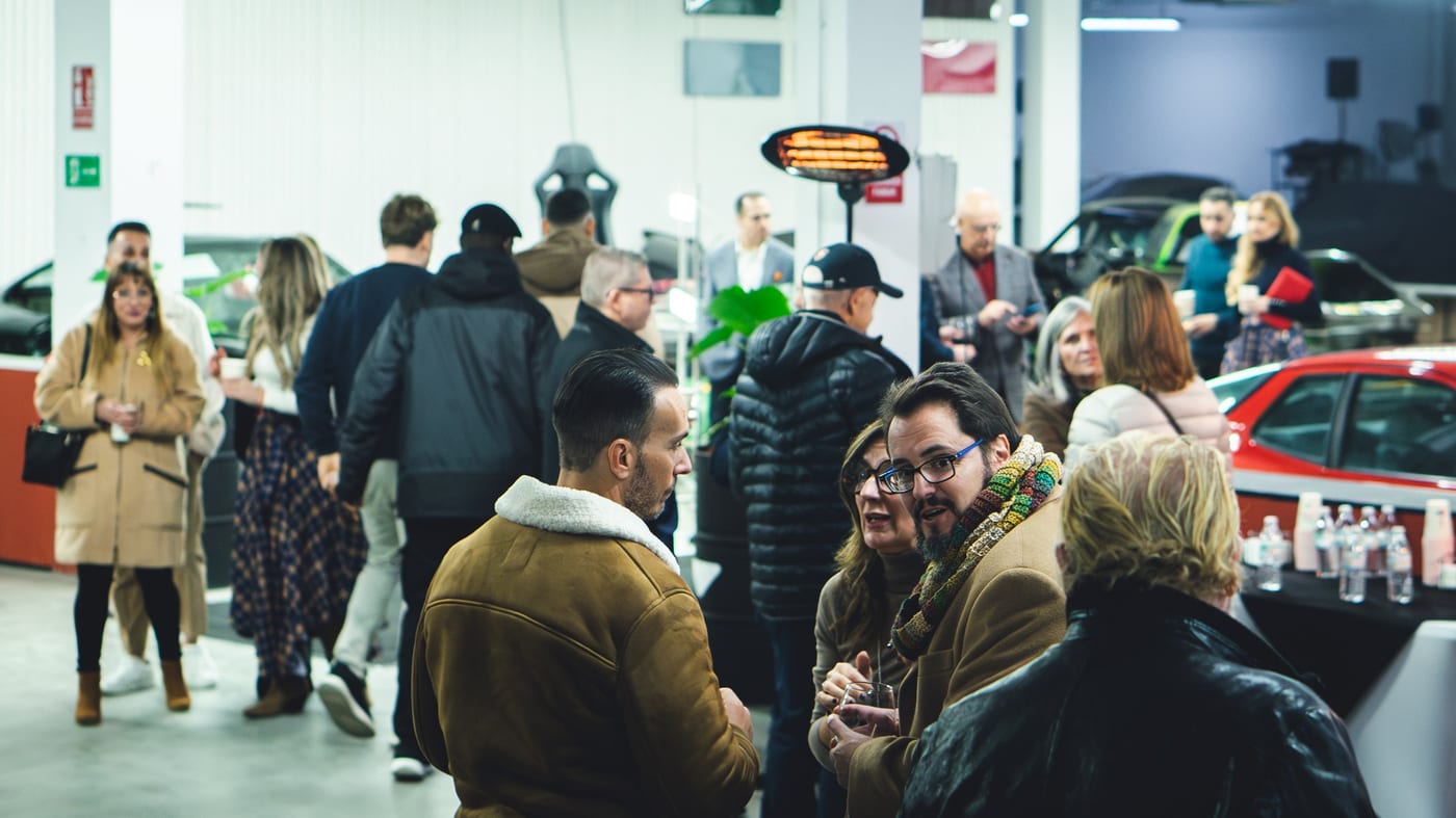 Atmosfera della presentazione del PA10/01 nel centro di Madrid