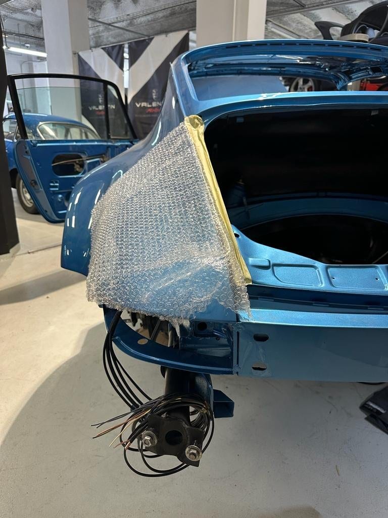 Arrière peint de la 930 Turbo, compartiment moteur prêt à recevoir la mécanique