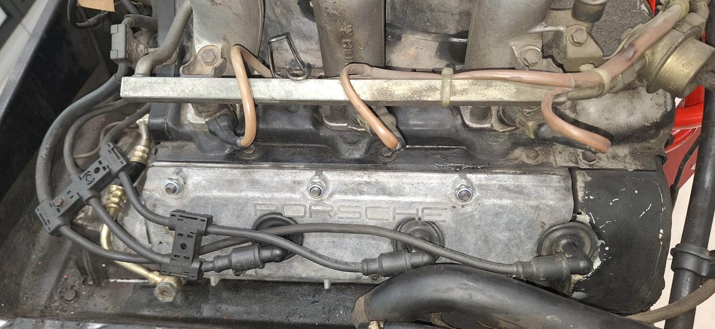 Tapa de balancines Porsche y bujías del 3.2 serie G
