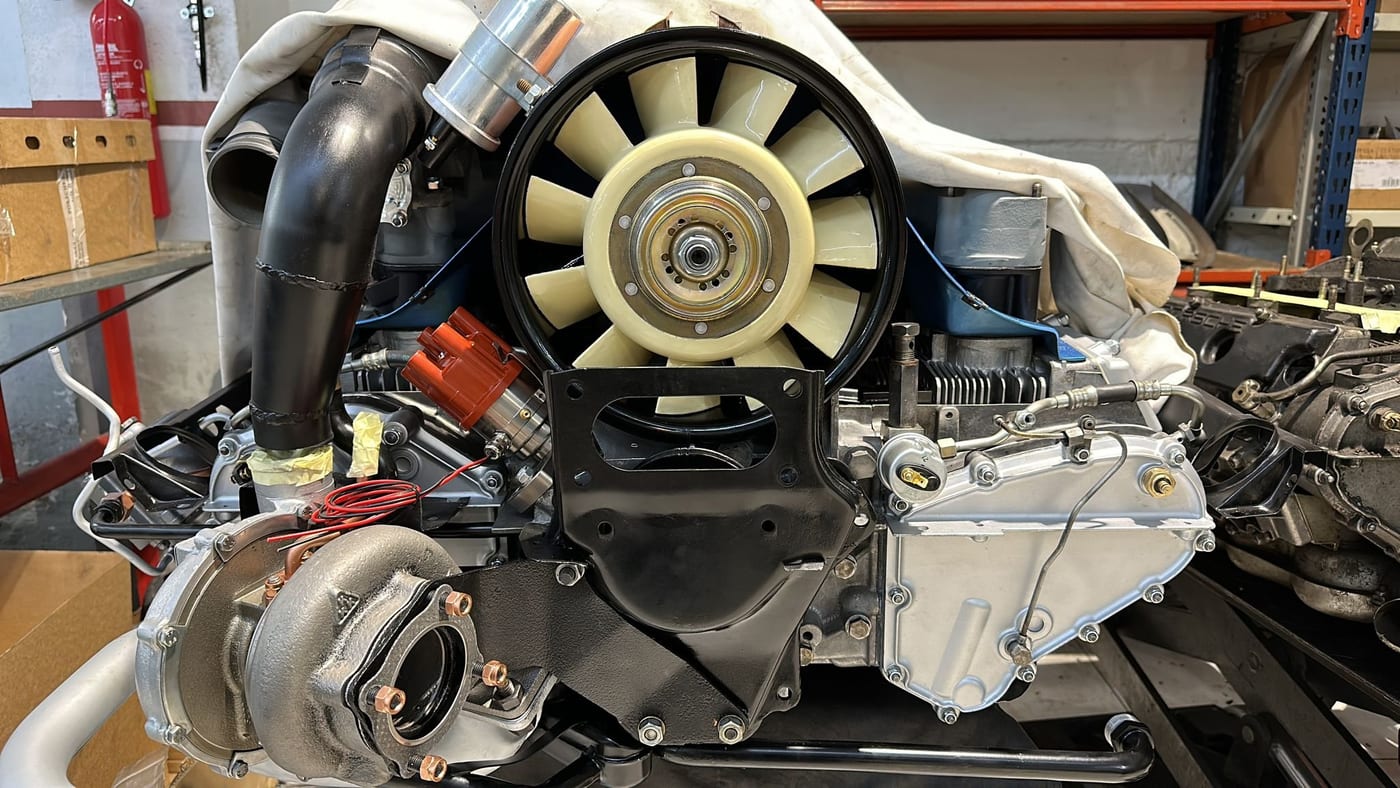 Le moteur de la 930 Turbo reconstruit, turbine ivoire et turbocompresseur
